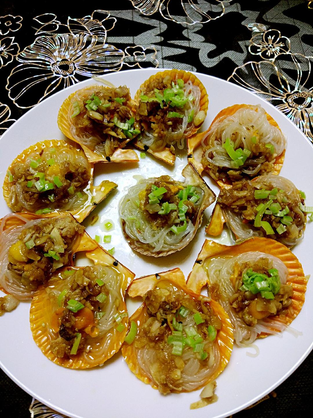 蒜蓉粉丝蒸扇贝