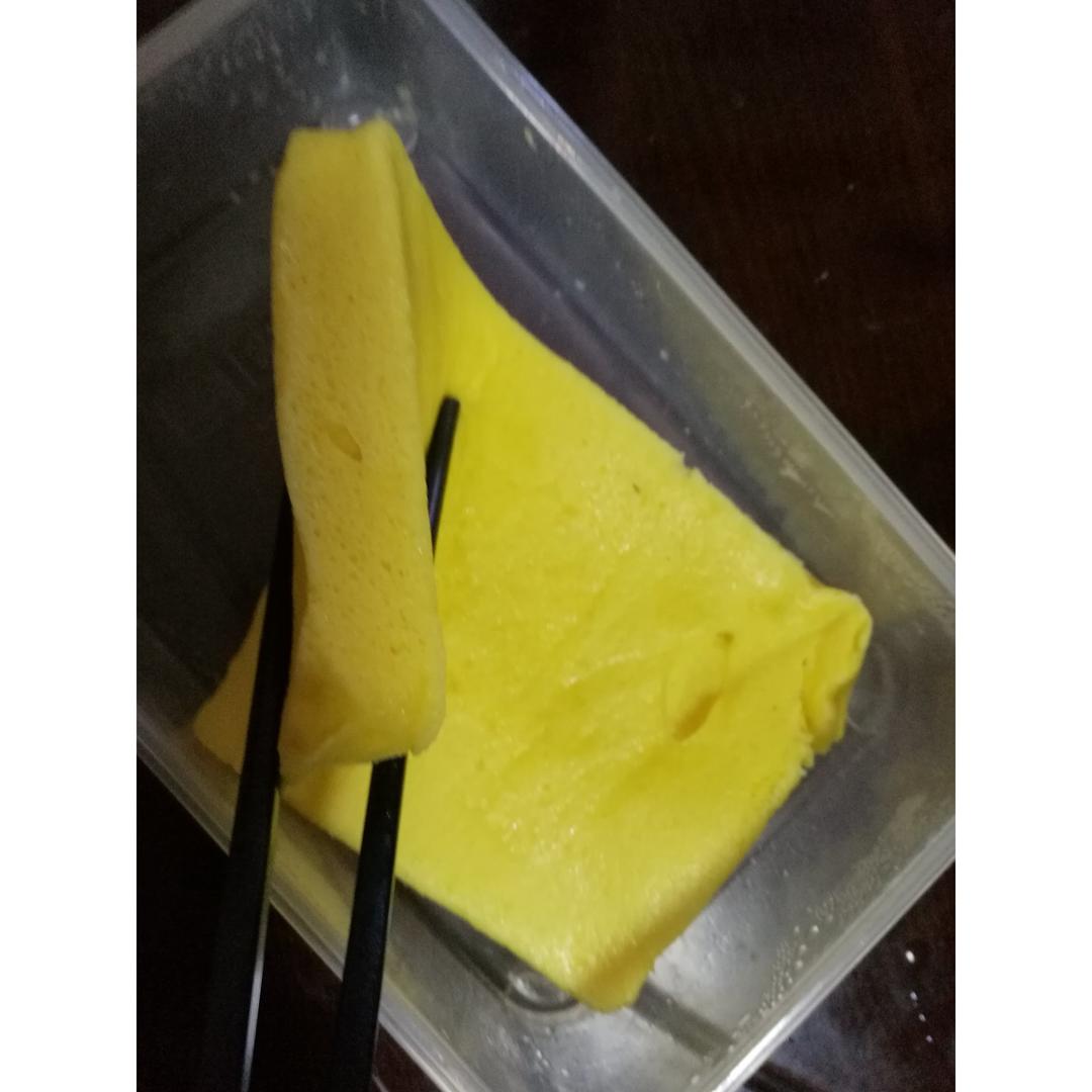 不用烤箱做烘焙【微波炉蛋糕卷】