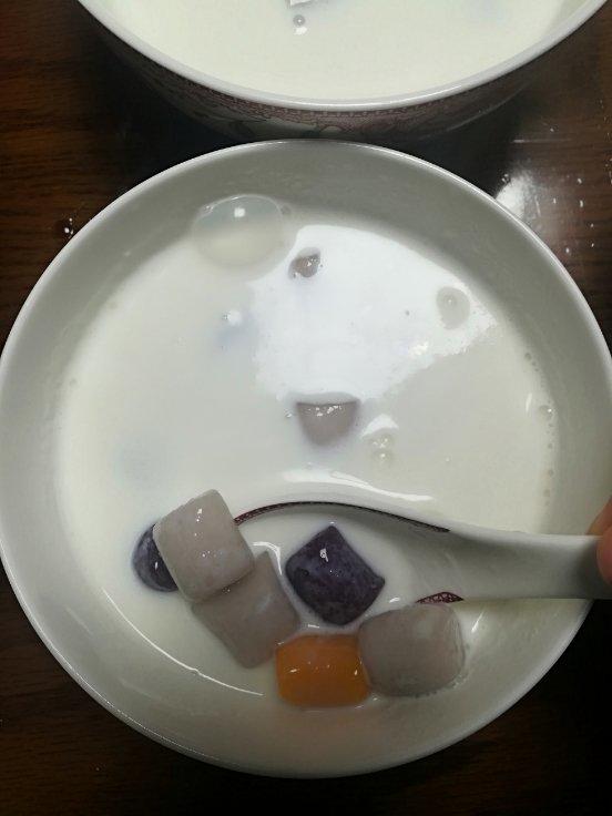 【视频】椰汁芋圆（芋头、红薯、紫薯圆）