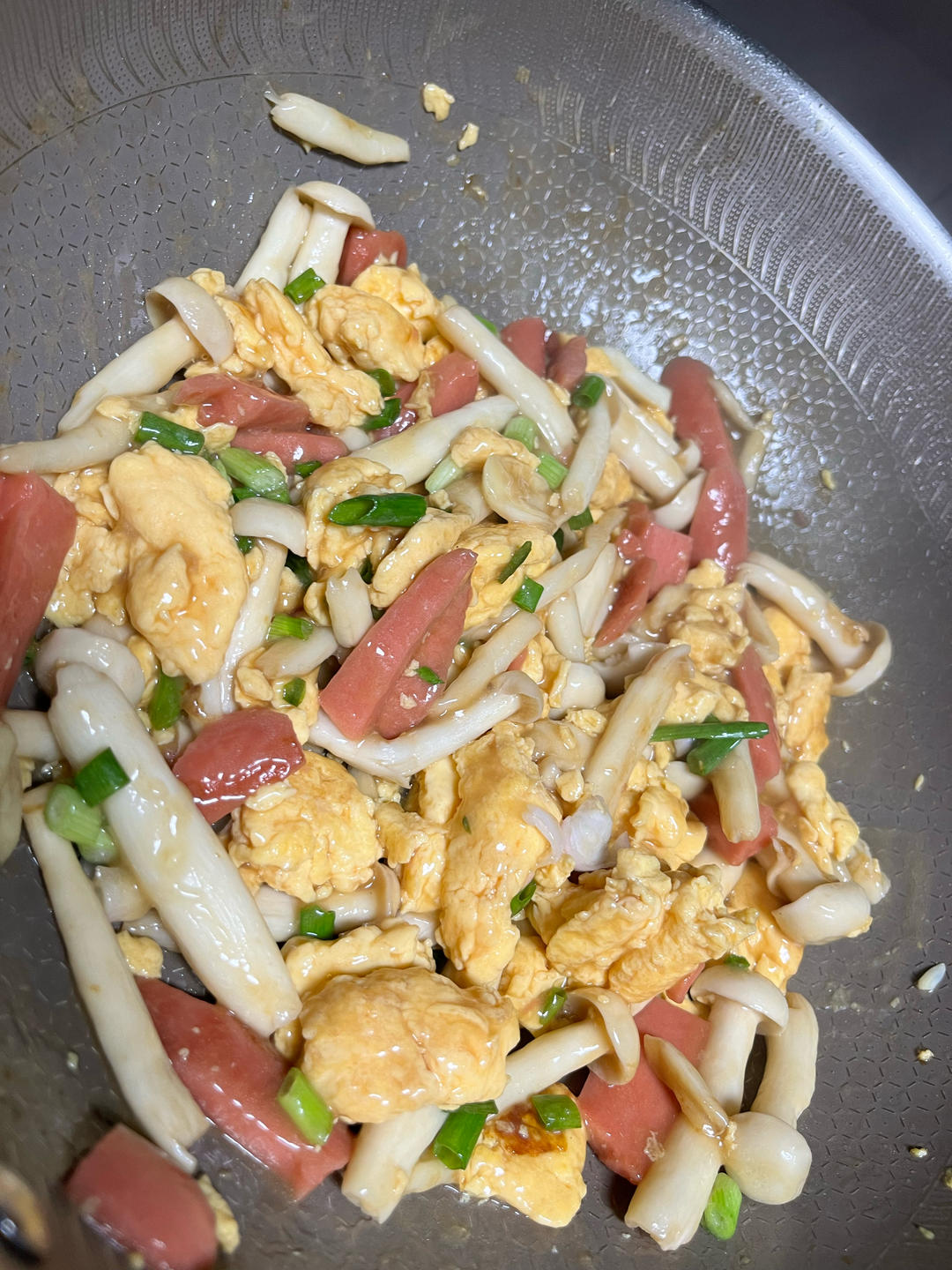 海鲜菇火腿炒蛋
