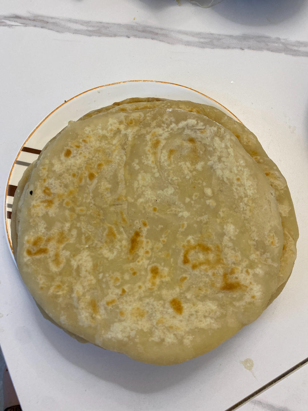 烙饼时，切记不要揉面，教你详细做法配方，不干不硬，外酥里柔软