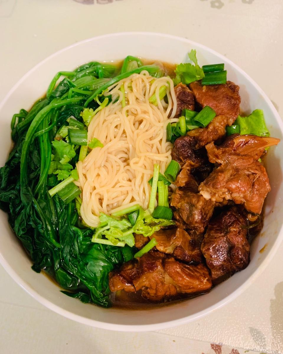 堂妈小厨——秘制牛肉面