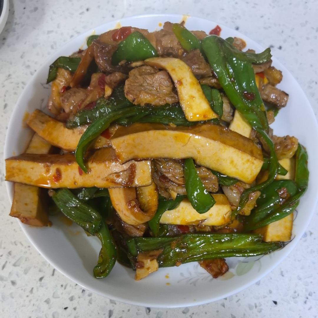 超下饭/青椒香干炒肉丝