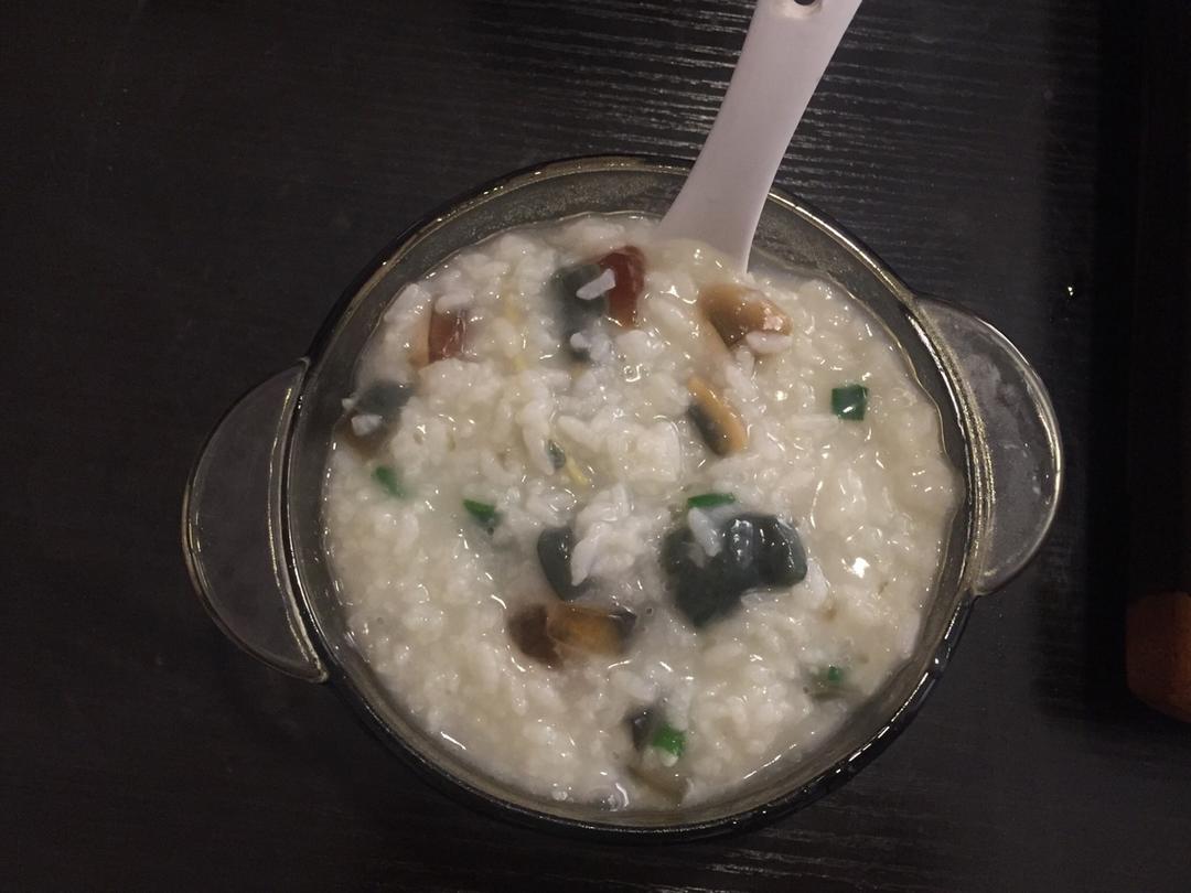 皮蛋瘦肉粥