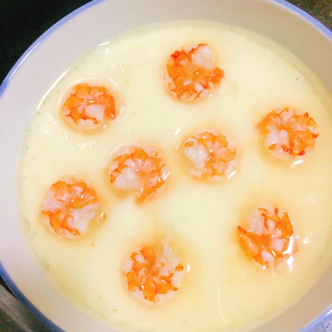 滑嫩的虾仁蛋羹