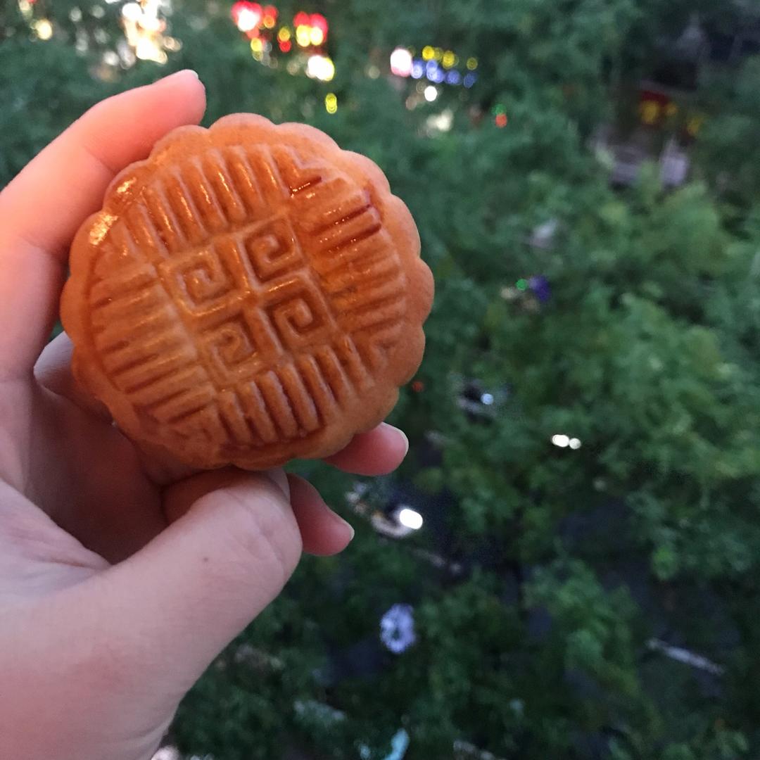 广式莲蓉蛋黄月饼（低糖）