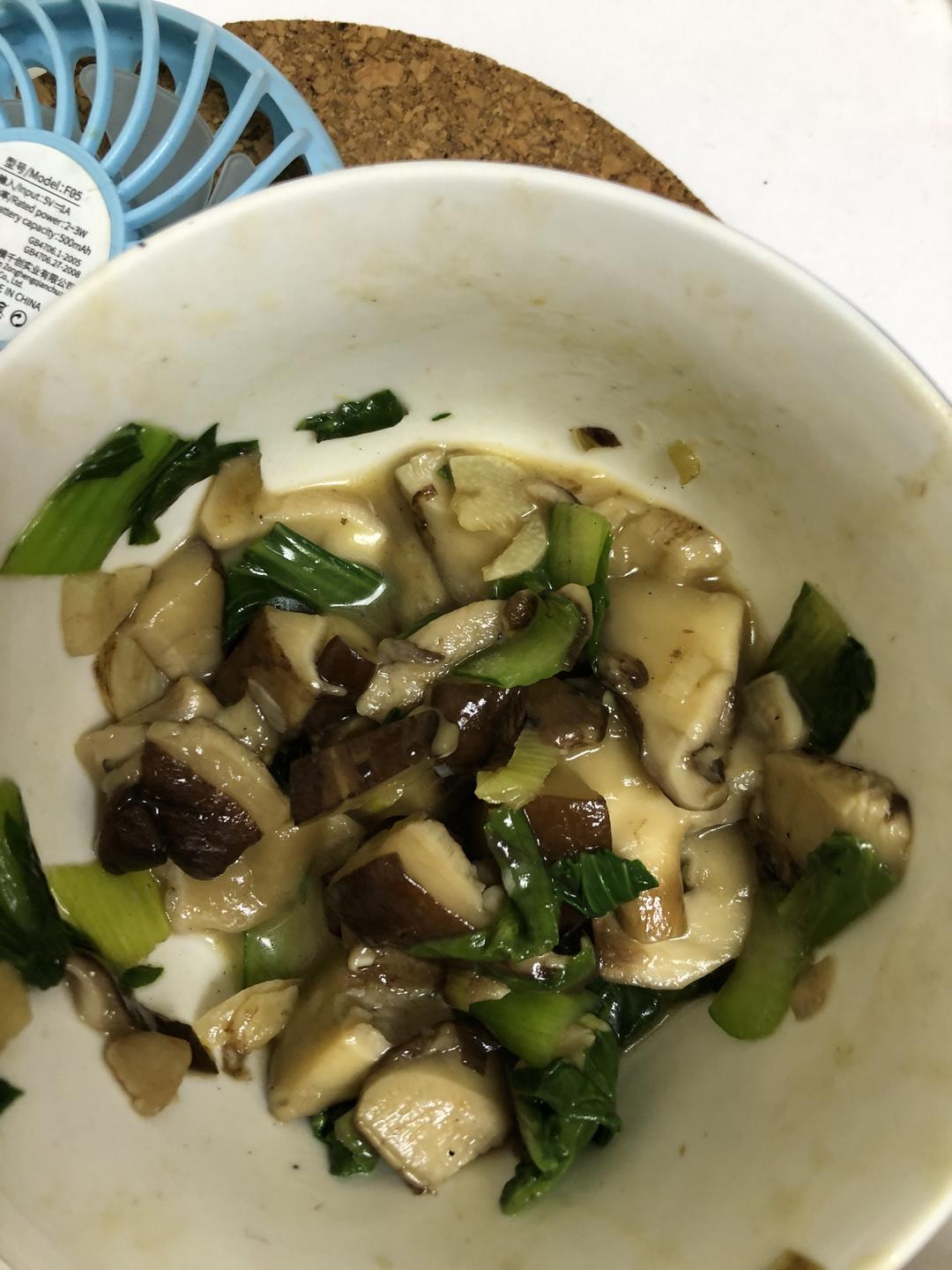 香菇炒青菜