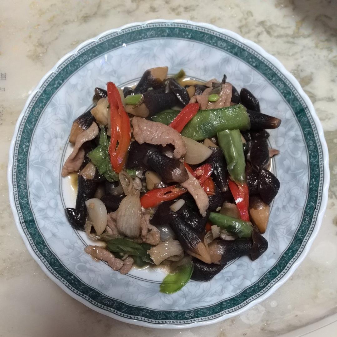 鸡枞菌炒肉丝（饭店厨师推荐的做法~）