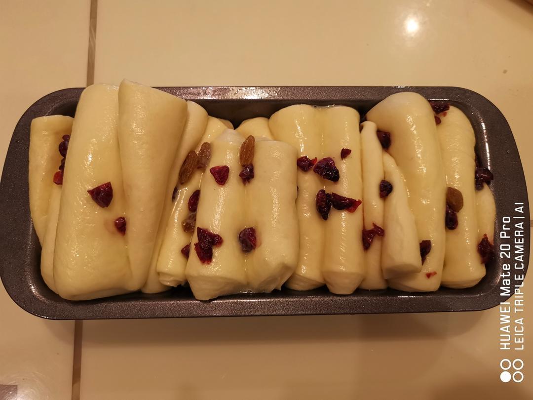 手撕蔓越莓面包