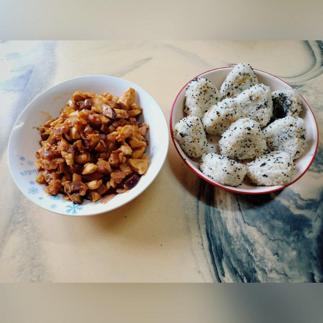 韩式辣酱菜--韩味鸡丁烧茄子