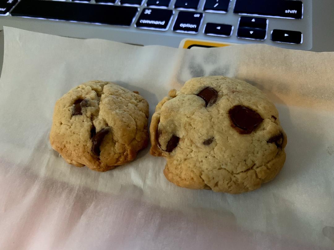 chocolate chip cookies