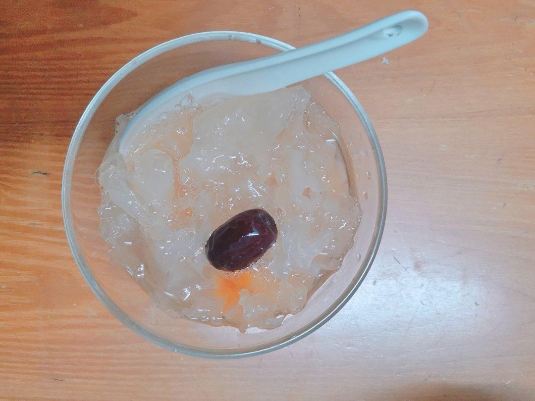 红枣银耳莲子羹