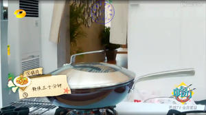 《中餐厅》薇式回锅肉的做法 步骤4