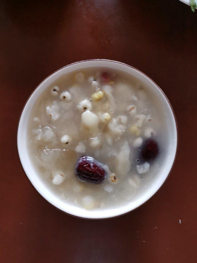 养生早餐营养粥｜补气血红豆粗粮粥