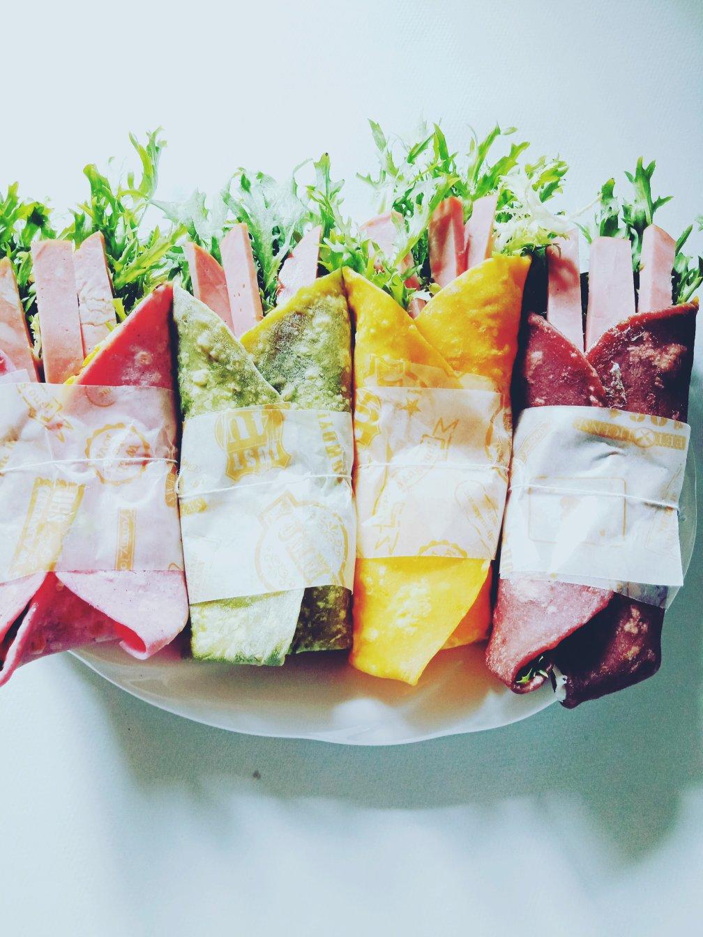 lucy爱烘焙做的彩色墨西哥卷饼