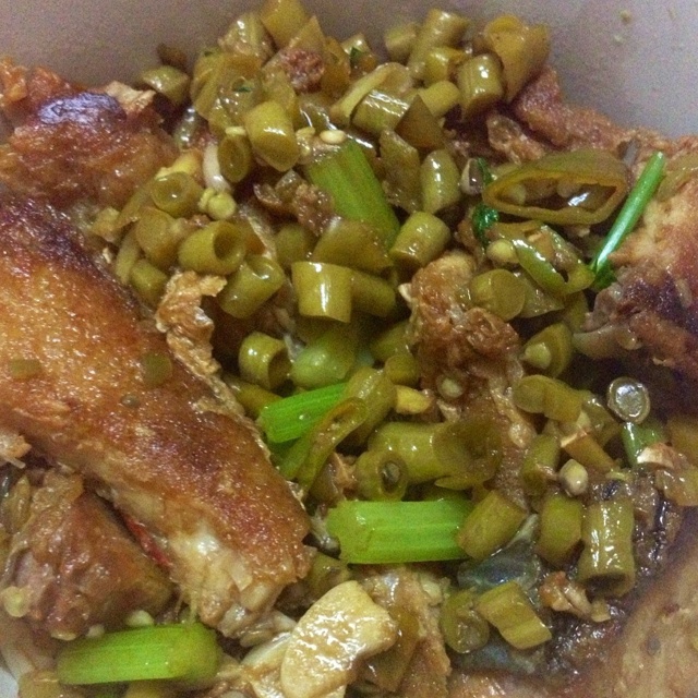 酸豆角焖鳅鱼