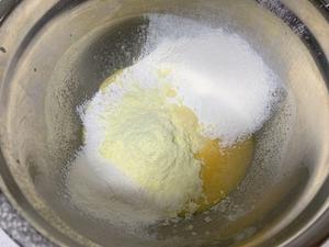 芝士奶黄馅冰皮柿子月饼的做法 步骤12