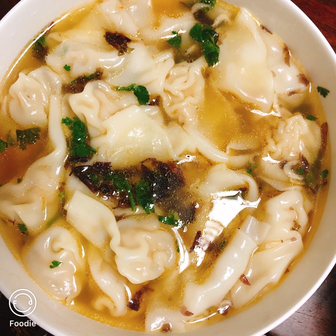 鲜肉小馄饨（调馅+馄饨包法）