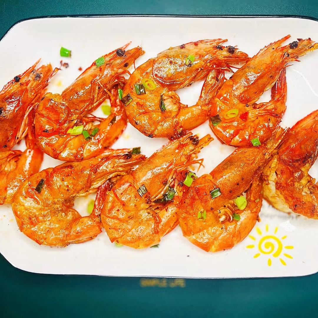 蒜香煎虾，够味儿！还能帮你减脂增肌！