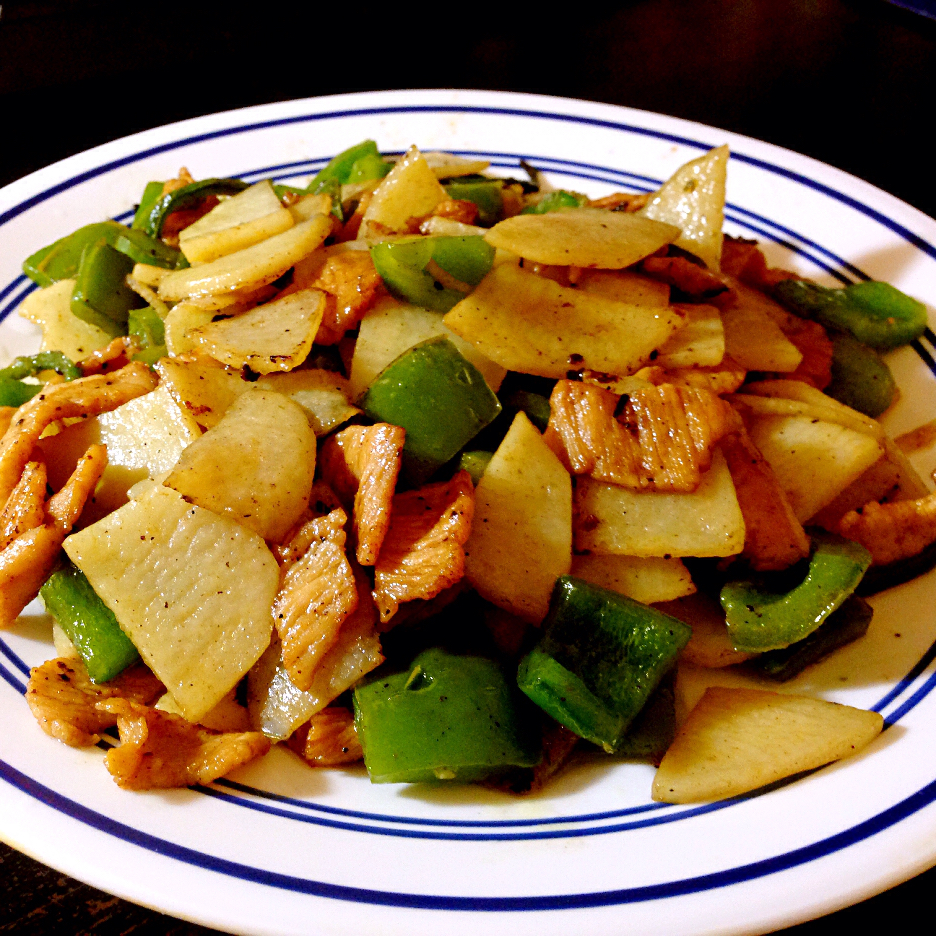 土豆青椒炒肉片