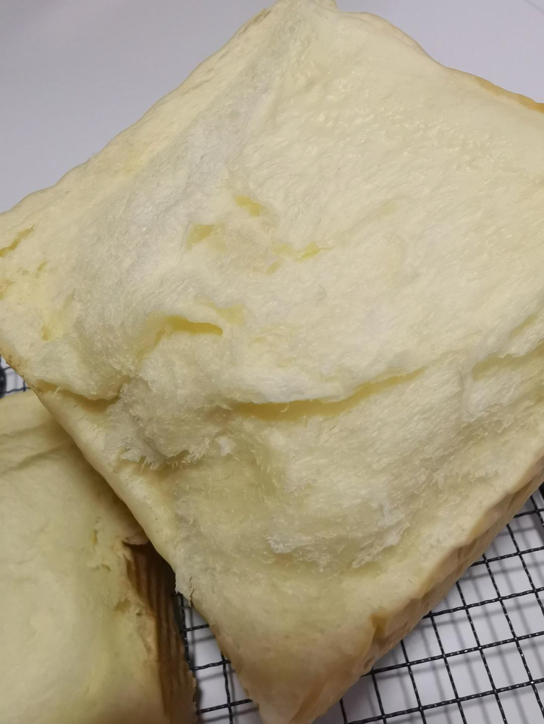 奶香超浓郁的淡奶油吐司（消灭淡奶油）