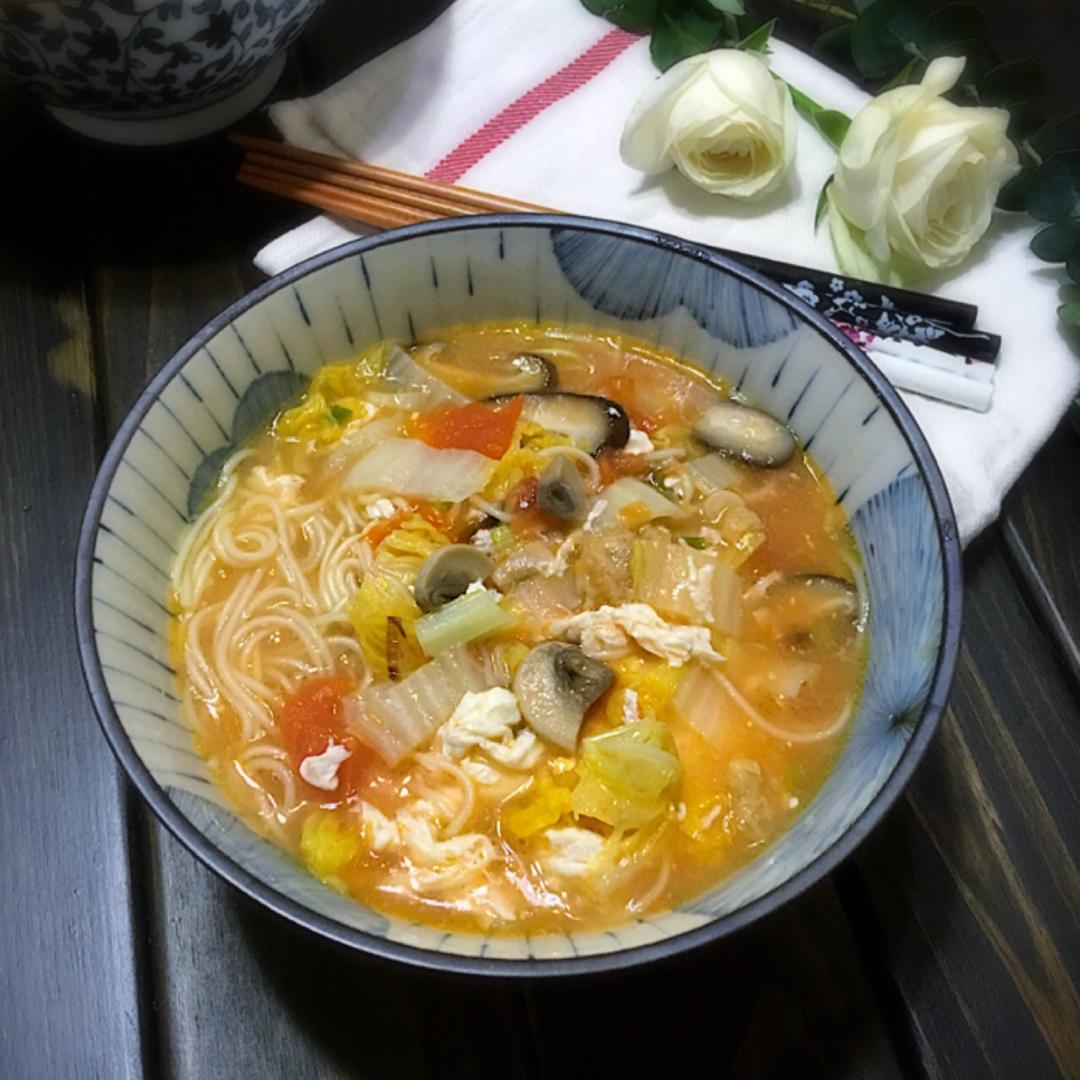 快手西红柿白菜炝锅面
