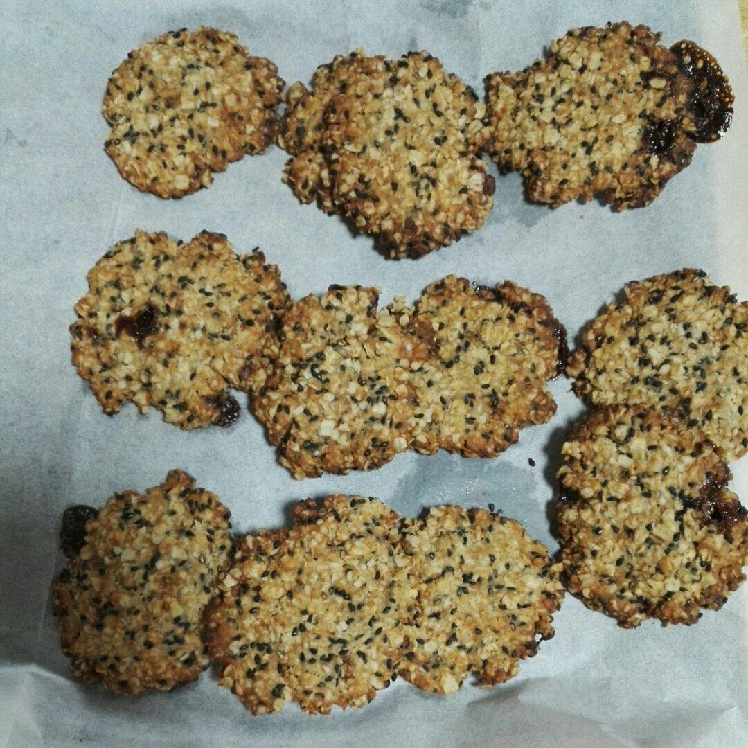 素食:有机燕麦芝麻大饼干