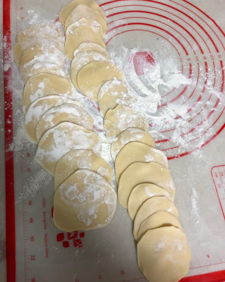 中式面点基本功—饺子皮