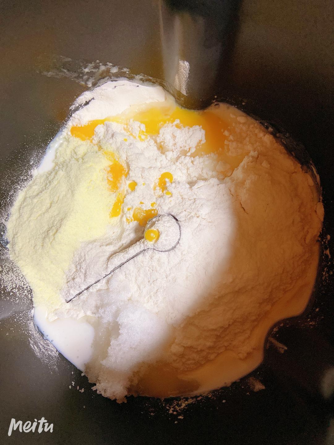 纯奶手撕吐司的做法 步骤1