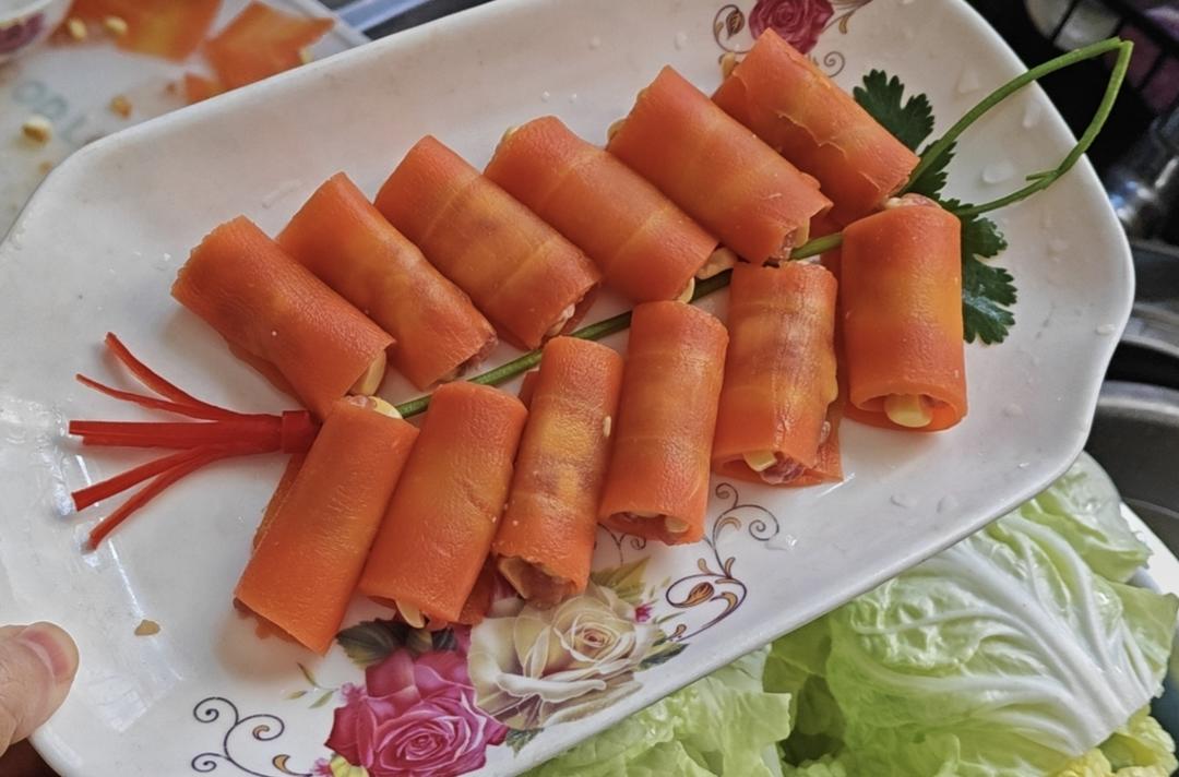 🌽多吃点蔬菜🥕用料超简单的馄饨皮胡萝卜卷