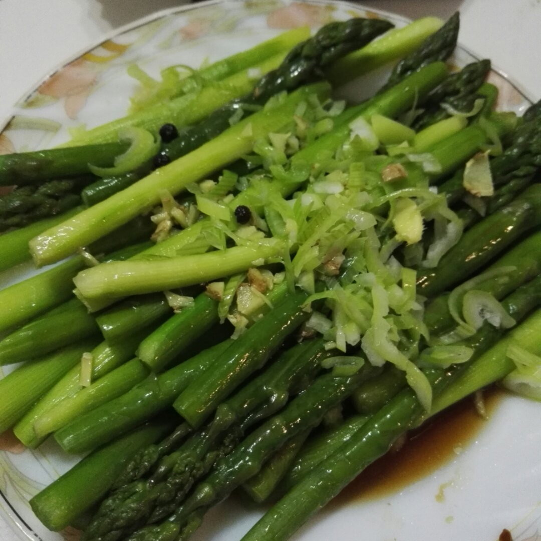 鲜味油淋芦笋