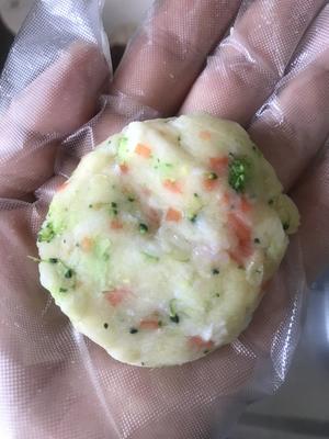 宝宝辅食：干贝土豆饼的做法 步骤7