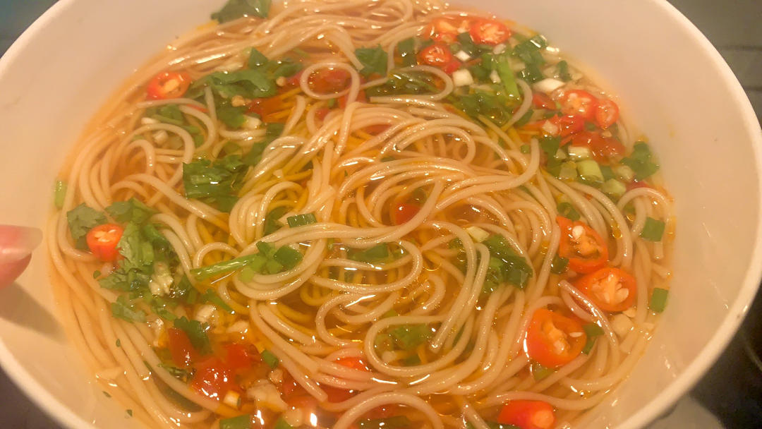 一碗热汤面