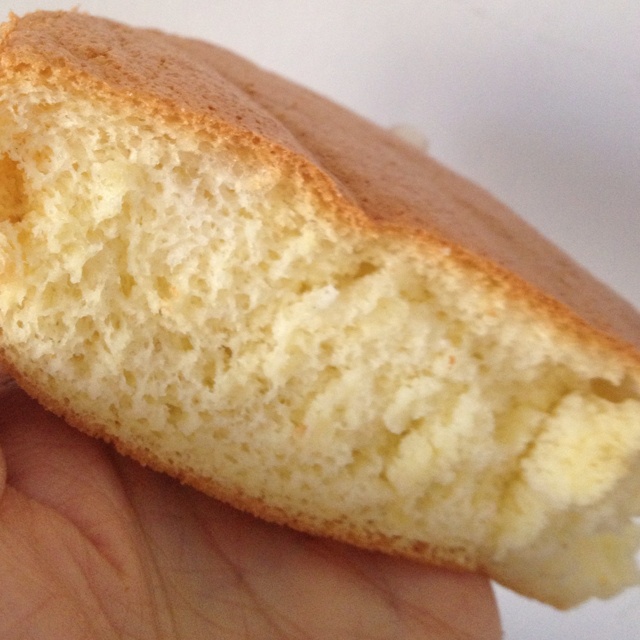 超简单完美戚风蛋糕（6寸2蛋）附打发、翻拌、脱模视频