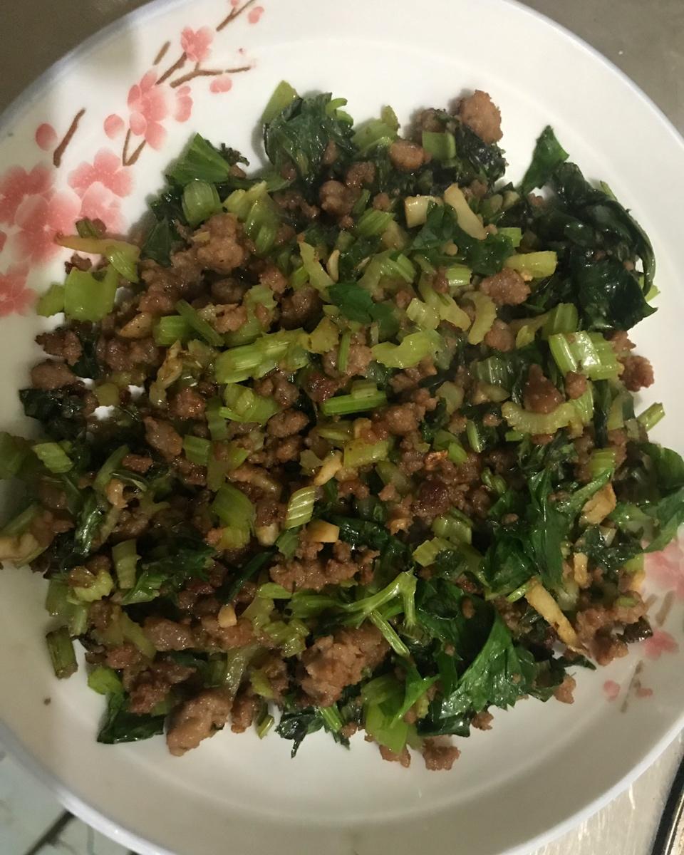 芹菜牛肉末「下饭神器」