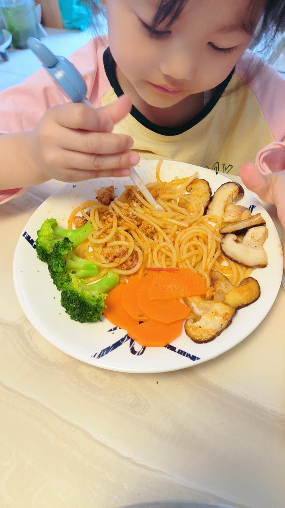 番茄肉酱意大利面——小朋友也爱吃，简单的意面酱做法