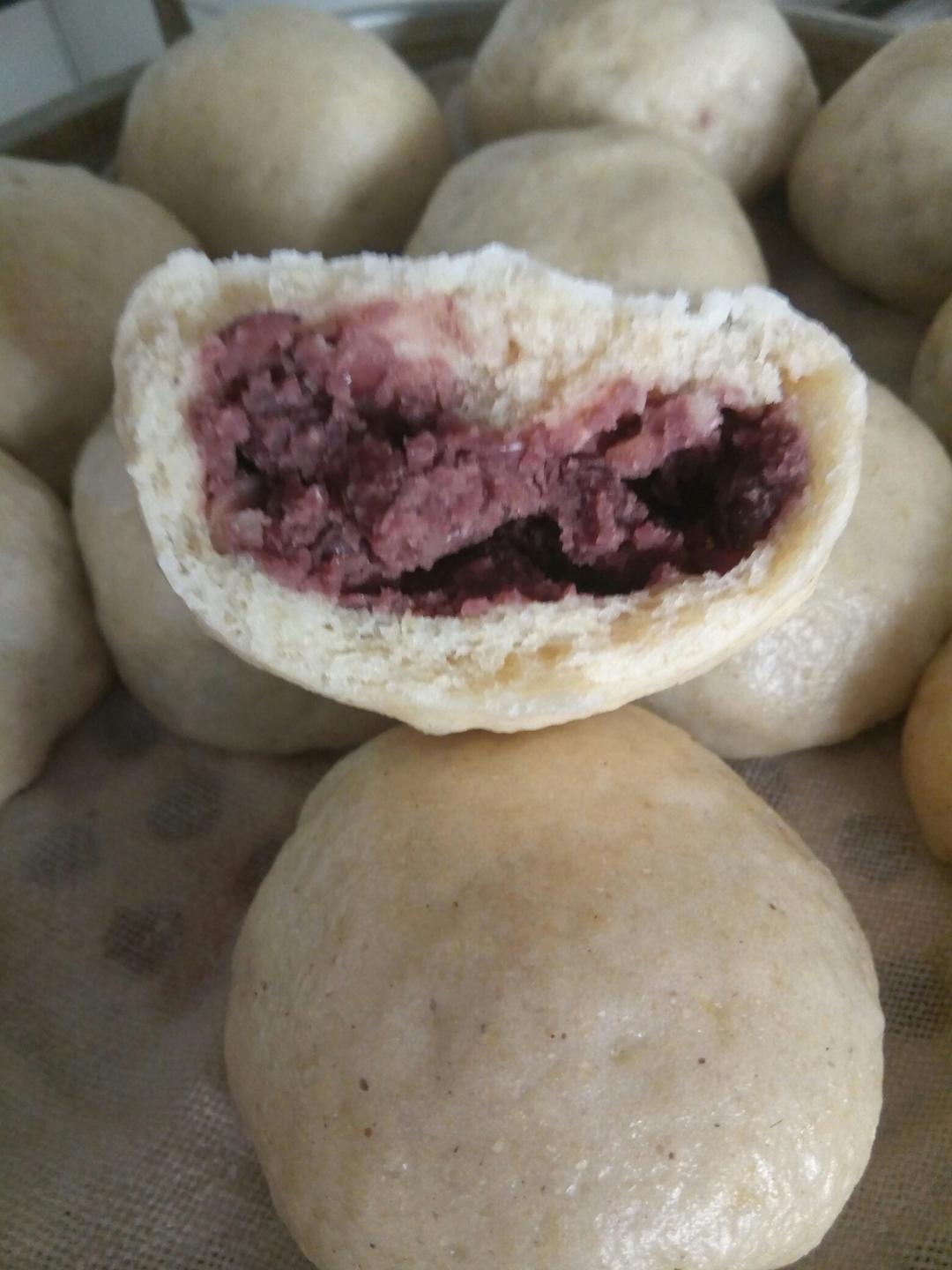 玉米面红豆包
