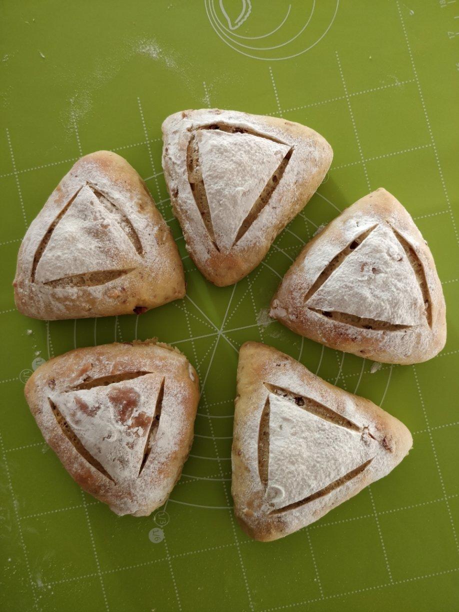 红枣核桃软欧包