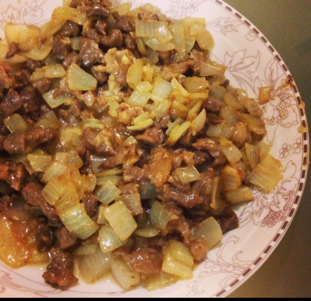 孜然洋葱炒牛肉粒
