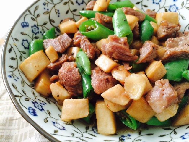 黑椒杏鲍菇牛肉粒