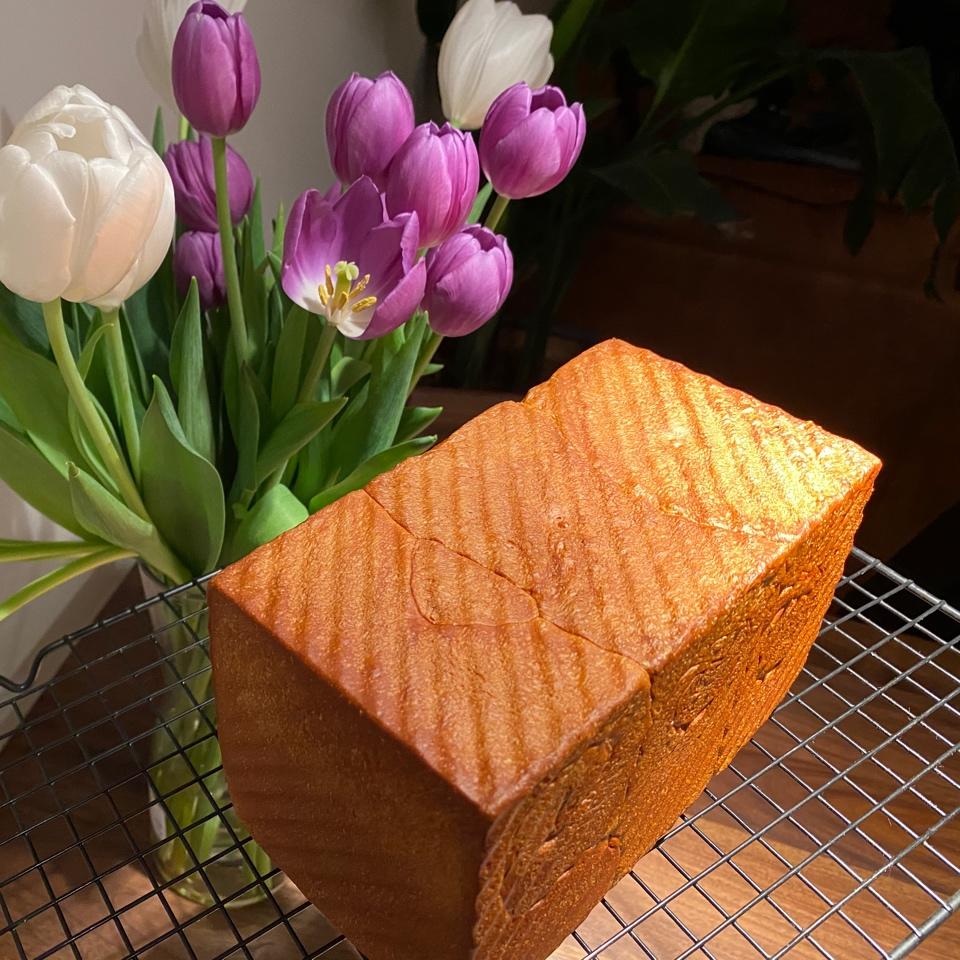 吐司方包，女儿说和来自台湾的爸爸糖一样好看好吃。零失败（是指我个人制作没有失败过）。