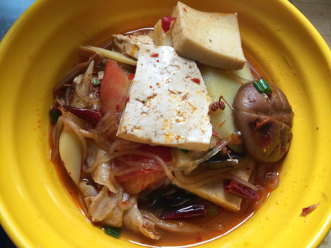 麻辣烫火锅烫菜冒菜