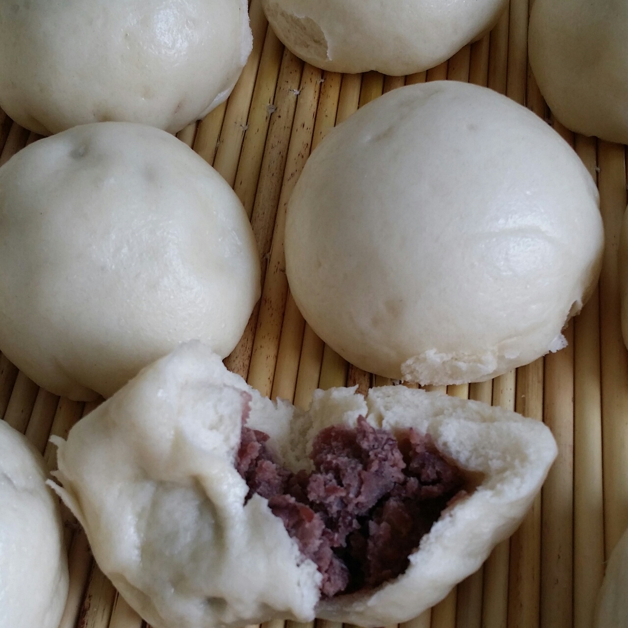 豆沙包