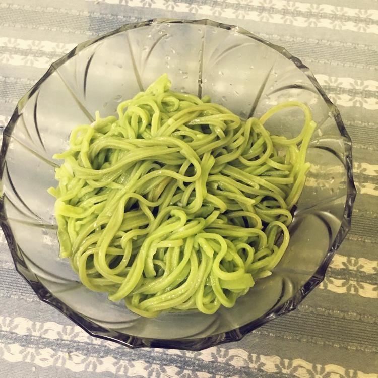 小美版·菠菜手擀面