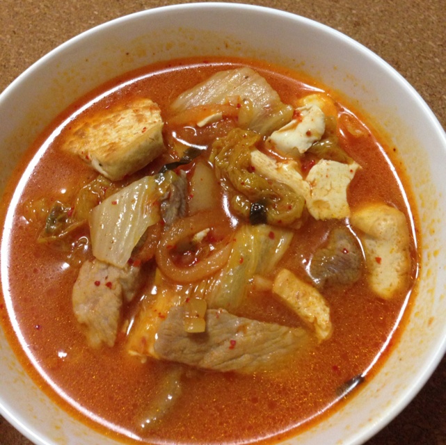 五花肉泡菜什锦锅