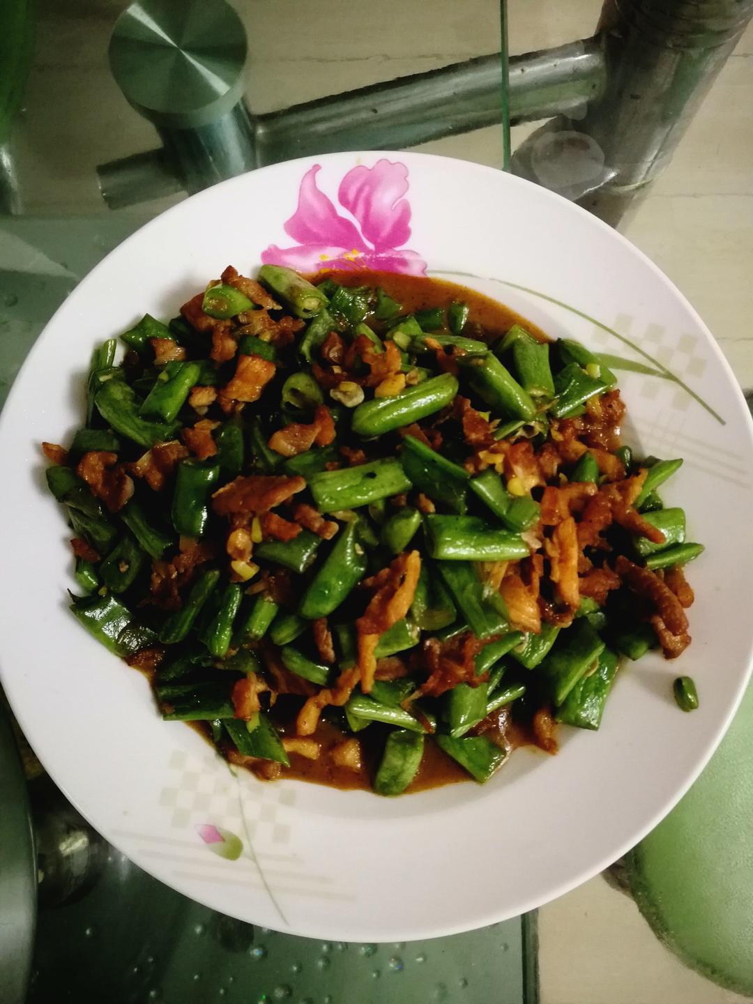 肉沫豆角下饭菜