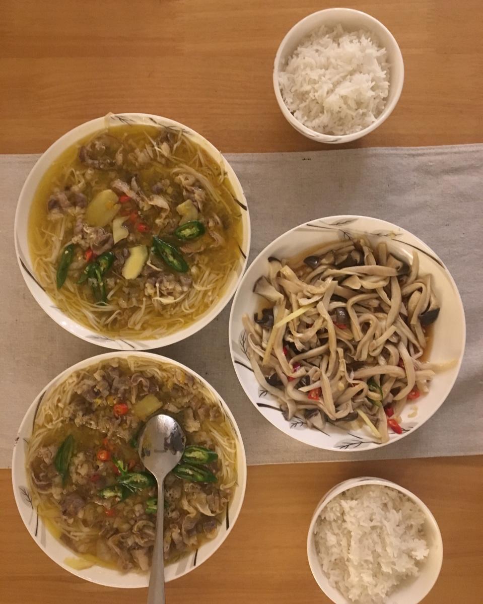 酸汤肥牛
