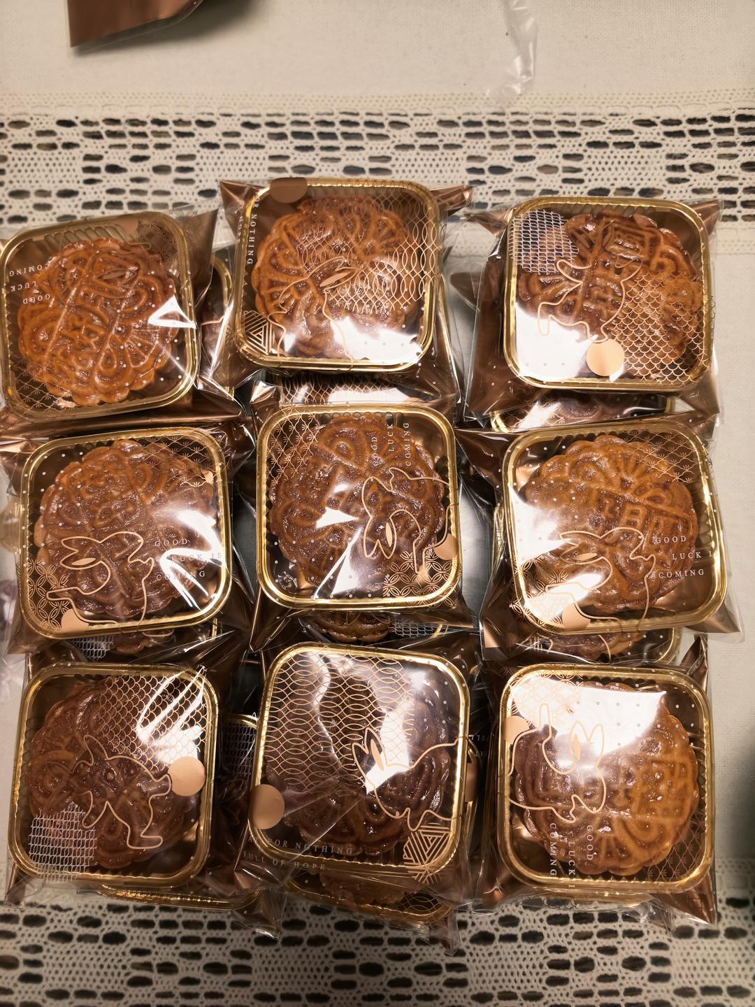 广式莲蓉蛋黄月饼