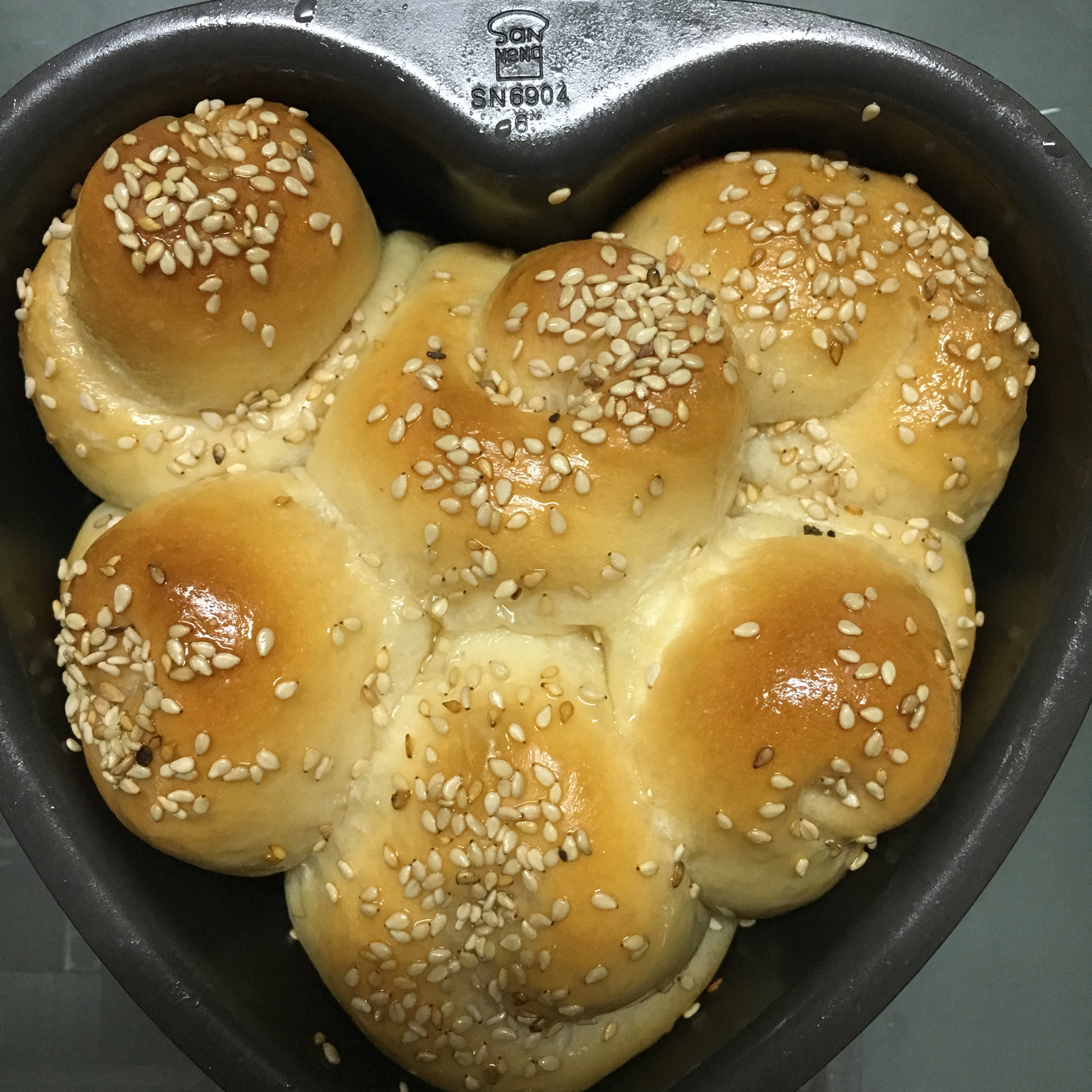 脆底蜂蜜小面包