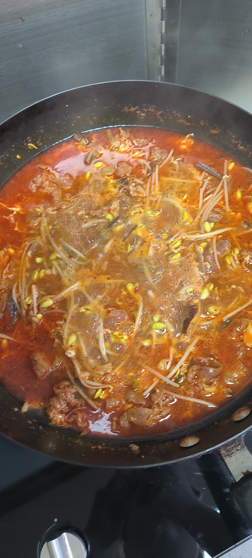 泡饭首选韩式辣牛肉粉丝汤🥘